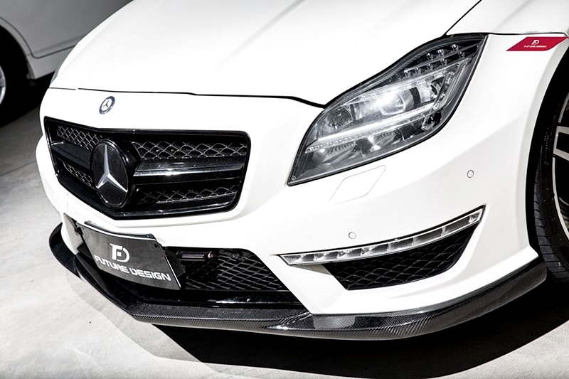 W218 CLS Pre-Facelift - GODHAND style Carbon Front Lip Spoiler 03